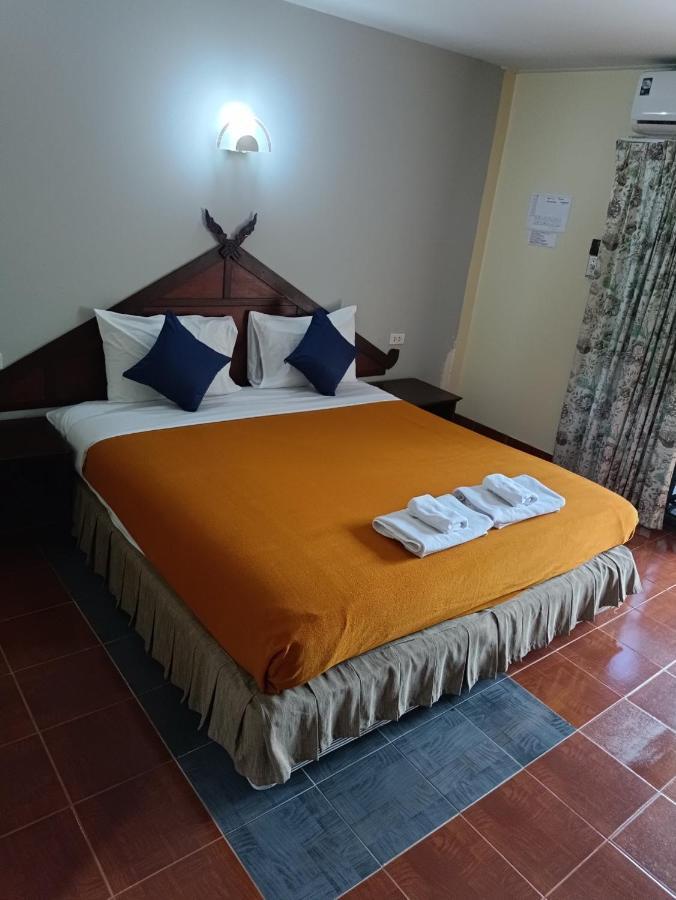 Ban Nam Mao Resort На Джомтьен Экстерьер фото