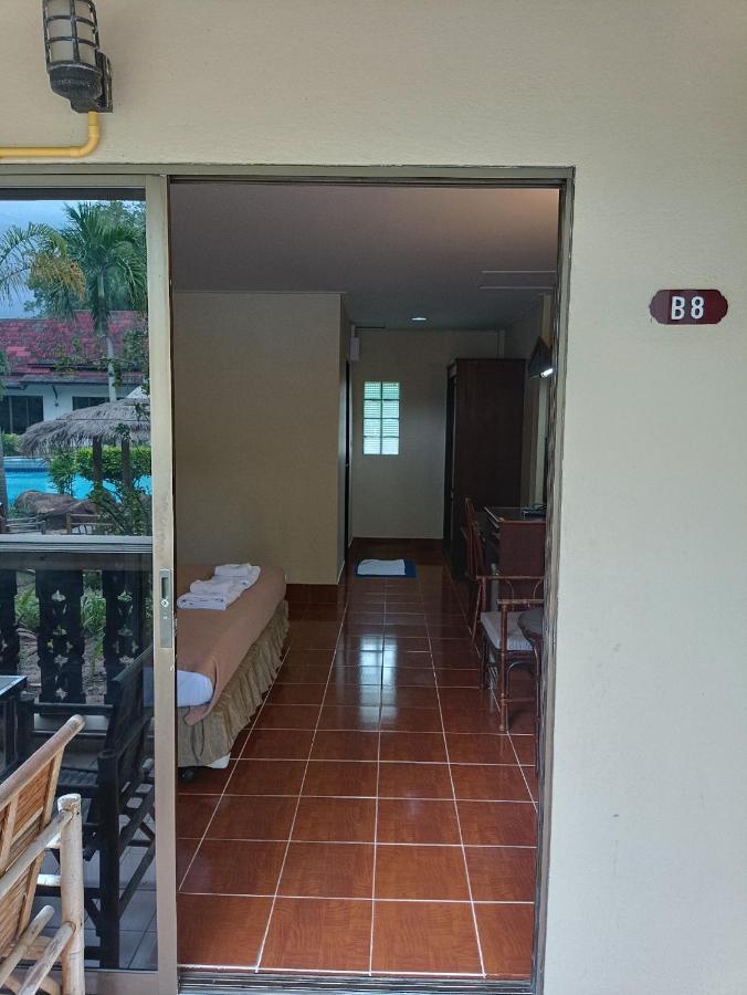 Ban Nam Mao Resort На Джомтьен Экстерьер фото