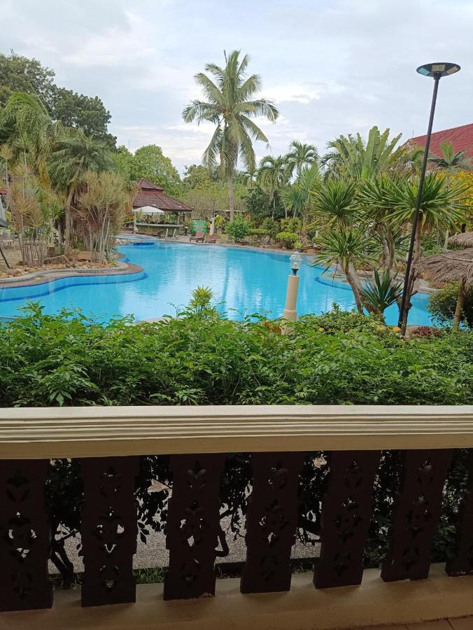 Ban Nam Mao Resort На Джомтьен Экстерьер фото