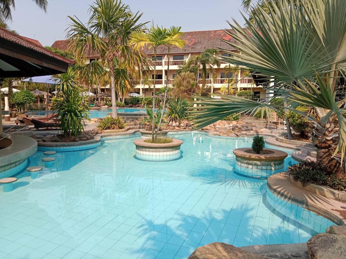 Ban Nam Mao Resort На Джомтьен Экстерьер фото