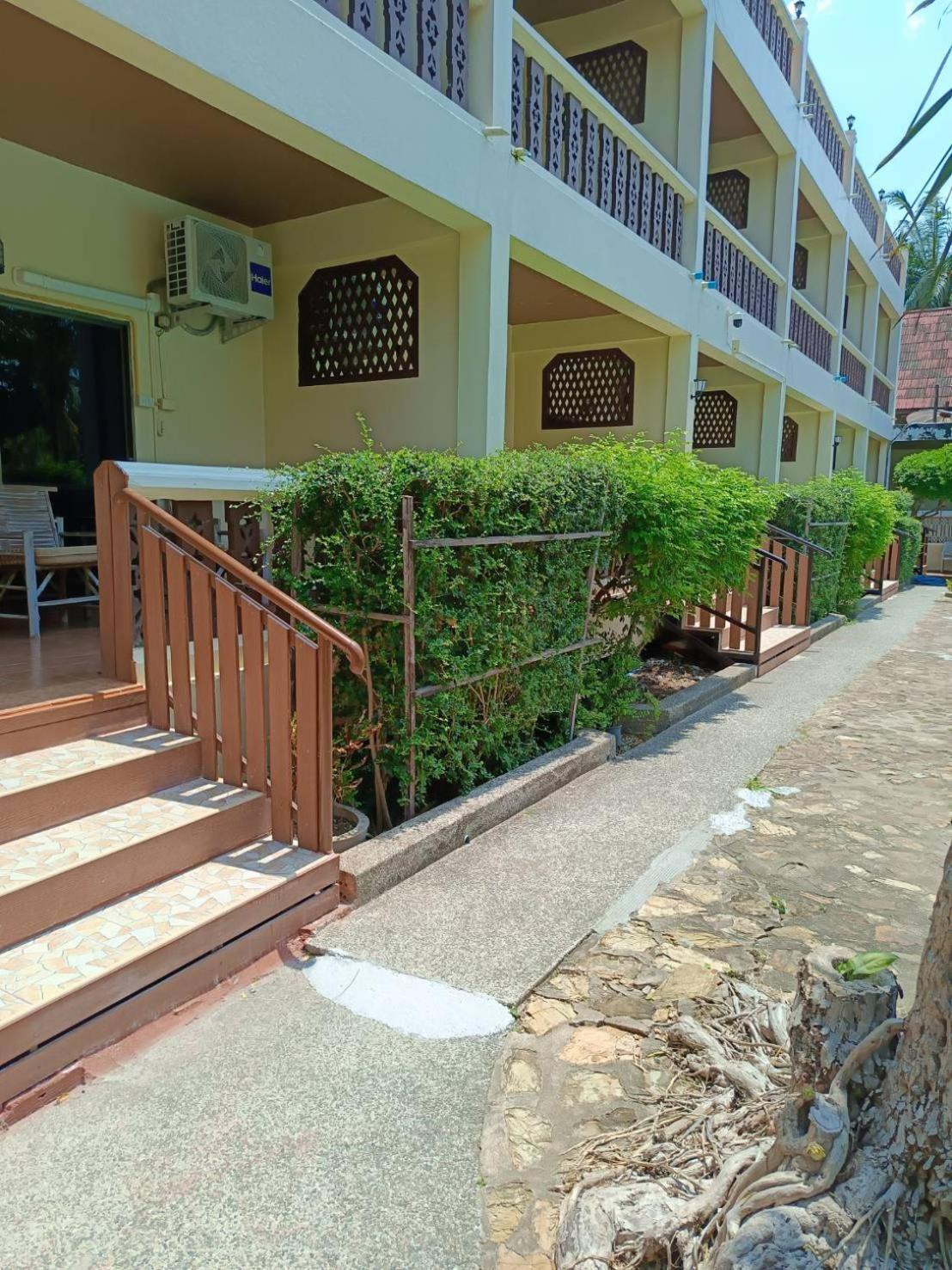 Ban Nam Mao Resort На Джомтьен Экстерьер фото